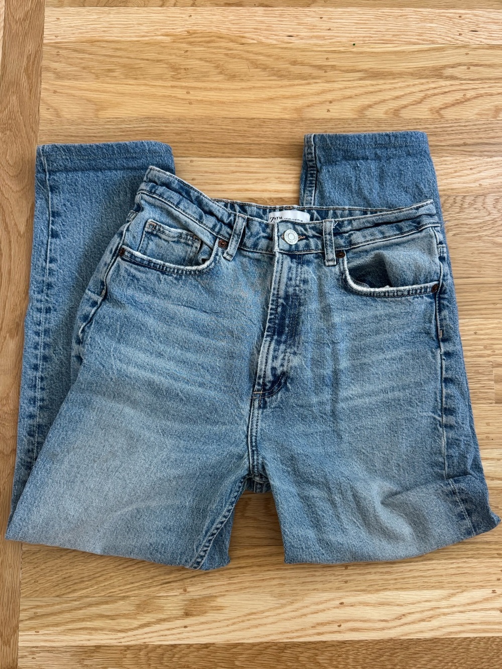 Zara Women’s Straight Leg Mom Jeans
